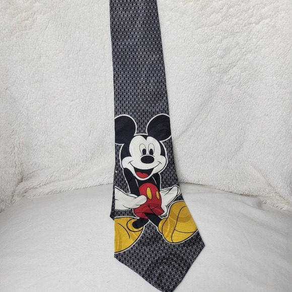 Mickey Unlimited Disney 100٪ Silk Mickey Mouse Mens Graphic Print Classic Tie - Picture 9 of 9